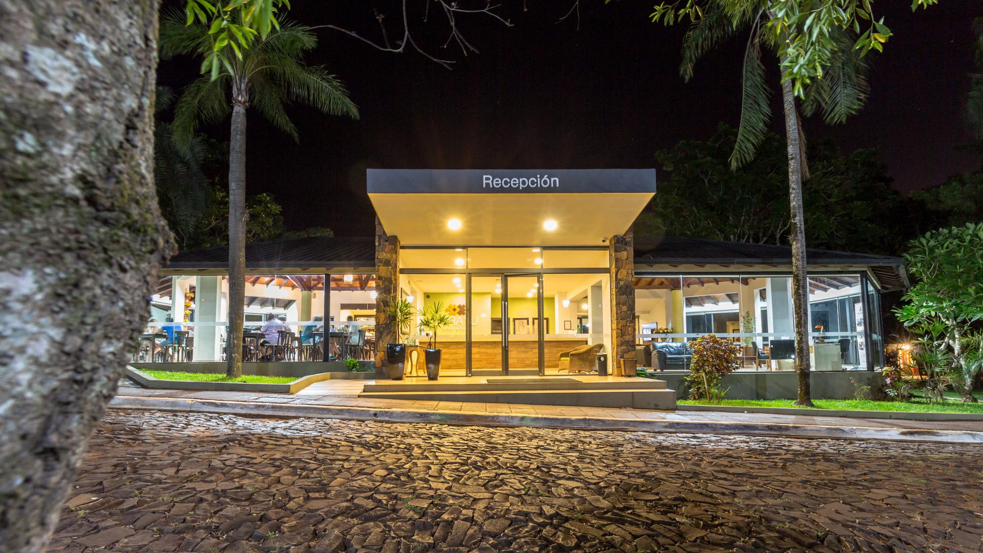 Pirayu Hotel & Resort Пуэрто-Игуасу Экстерьер фото